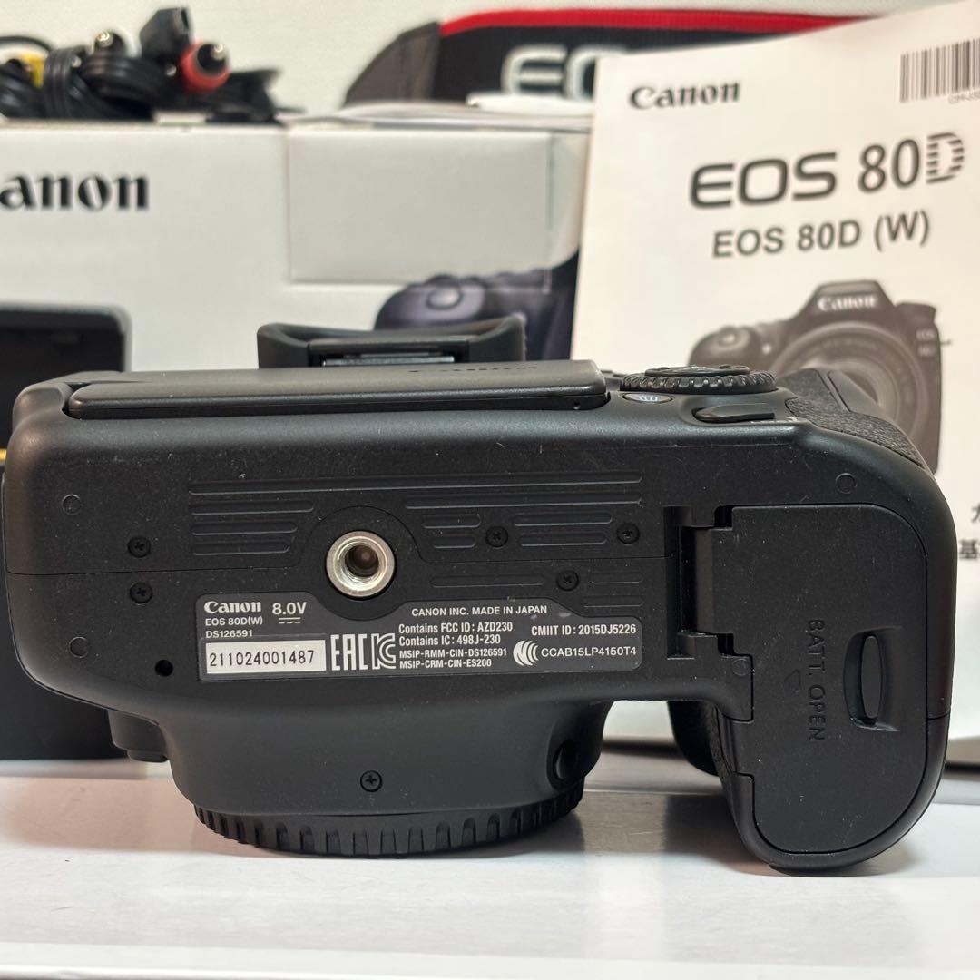 【極上美品】Canon EOS 80D 元箱付き シャッター12,589枚