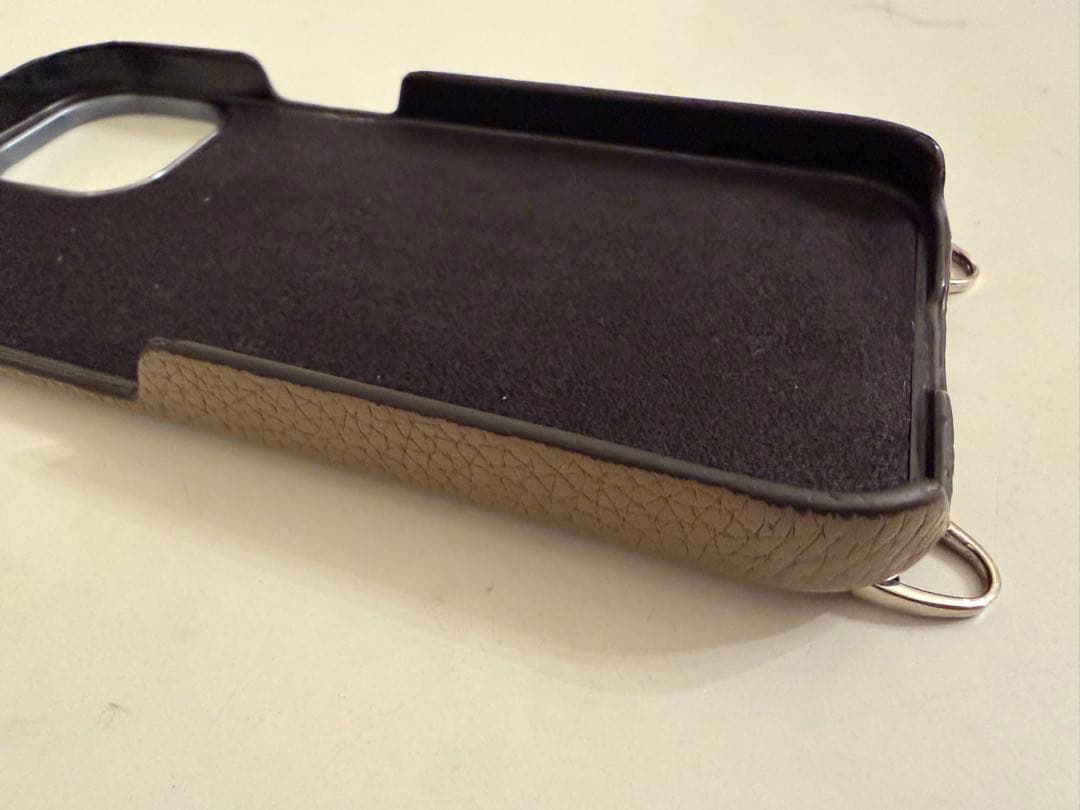 ボナベンチュラiPhone 15 バックカバーケース シュリンクレザー