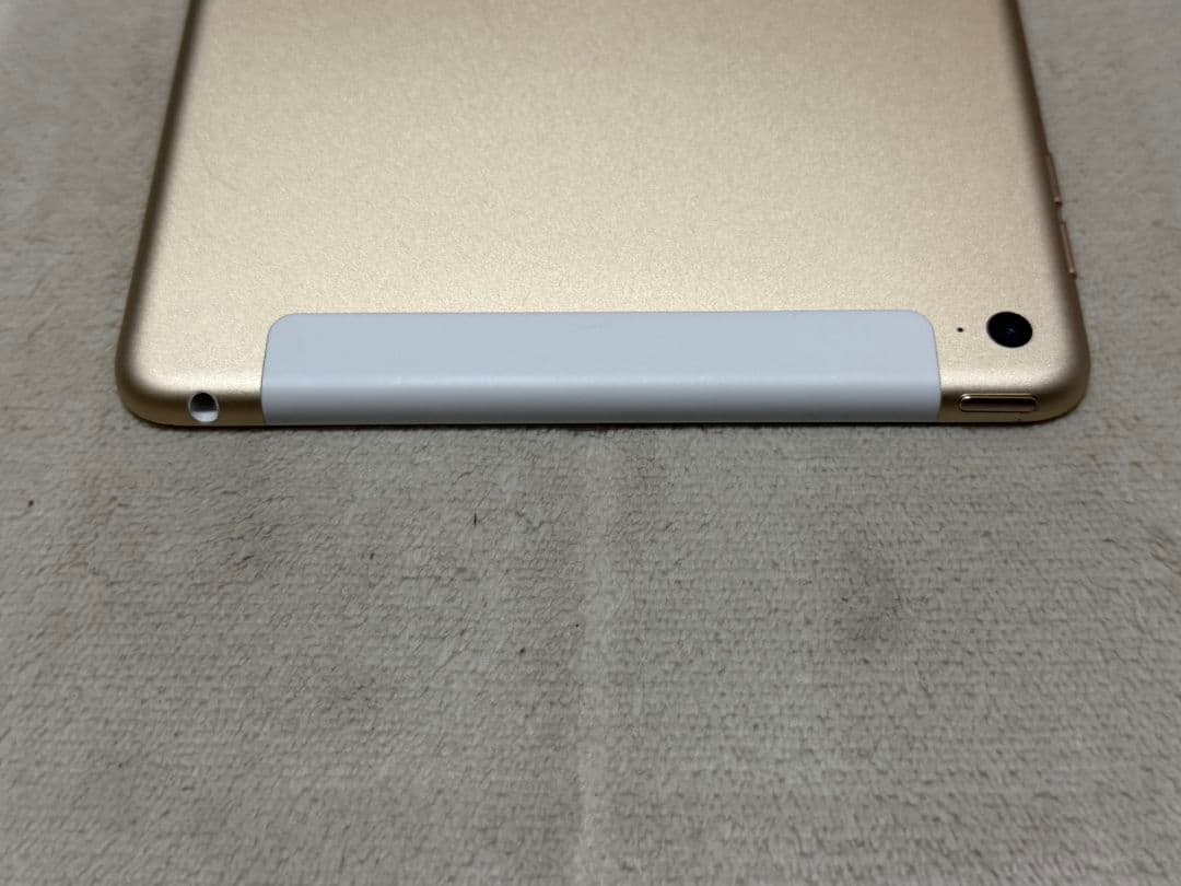 iPad mini 4世代 128GB cellular SIMフリー