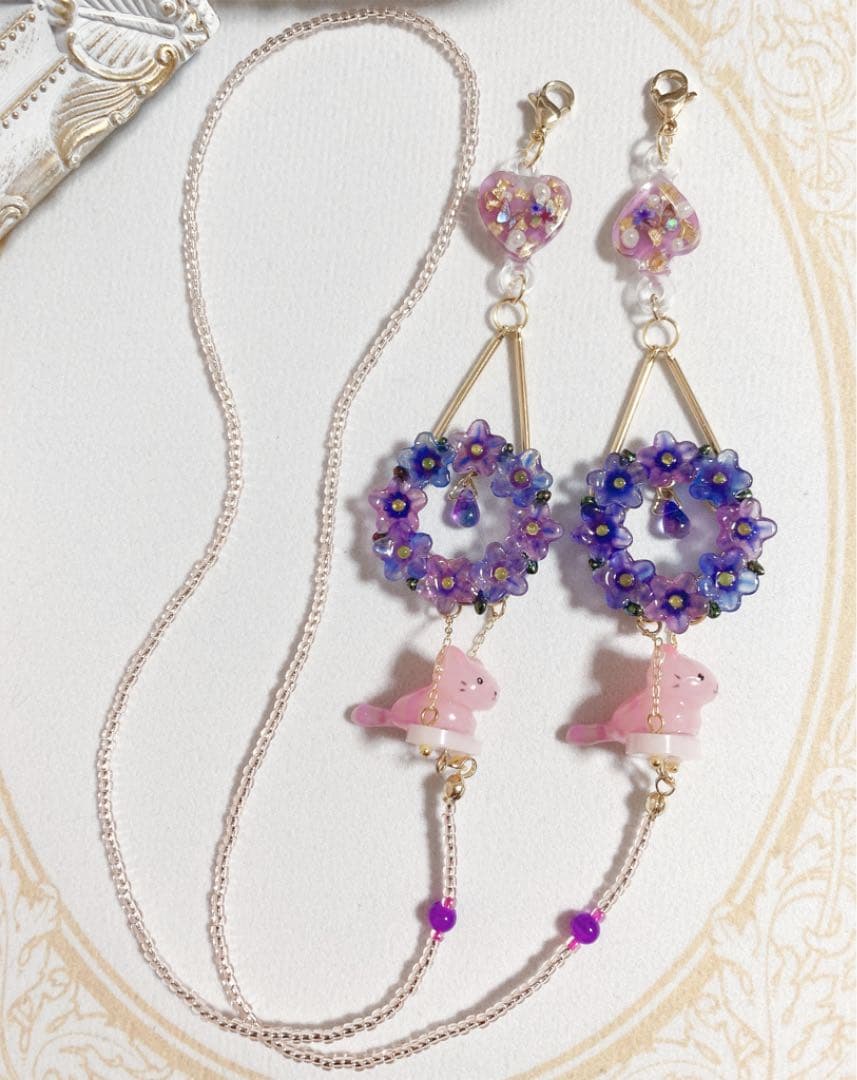 20.スペード＆ハート ぶらんこチェシャ猫のマスクチェーン