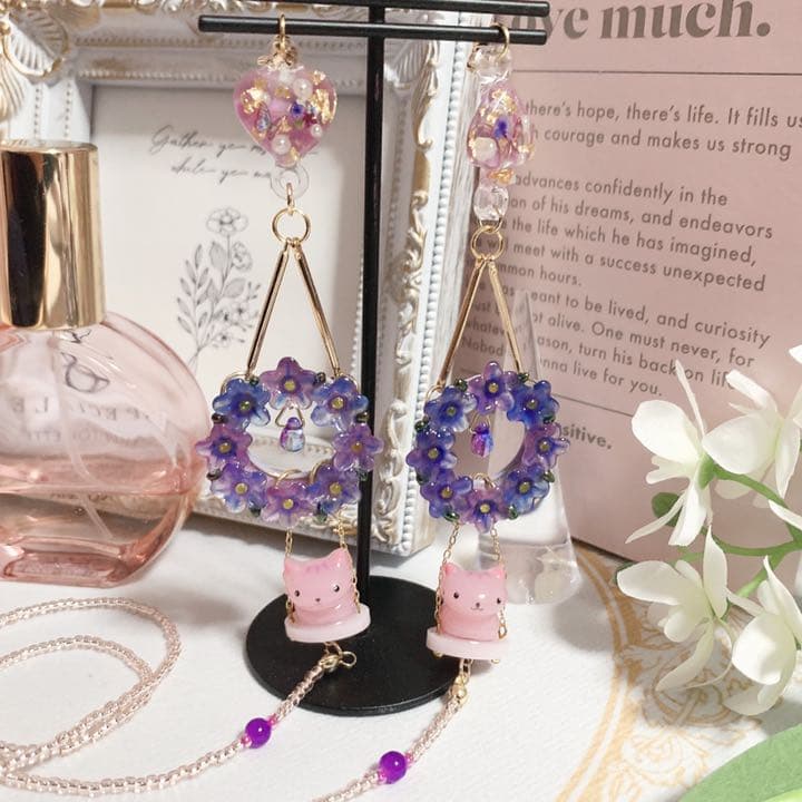 20.スペード＆ハート ぶらんこチェシャ猫のマスクチェーン