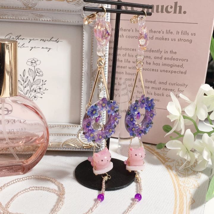 20.スペード＆ハート ぶらんこチェシャ猫のマスクチェーン