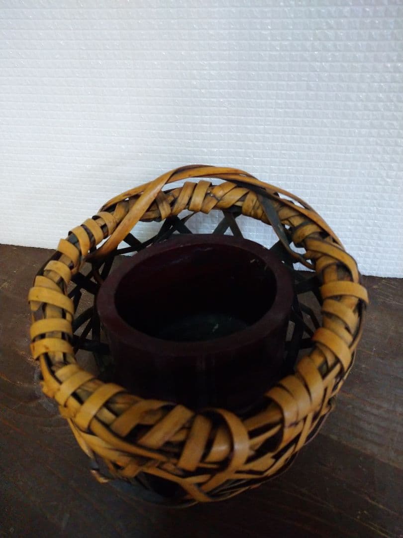 竹の花入れ