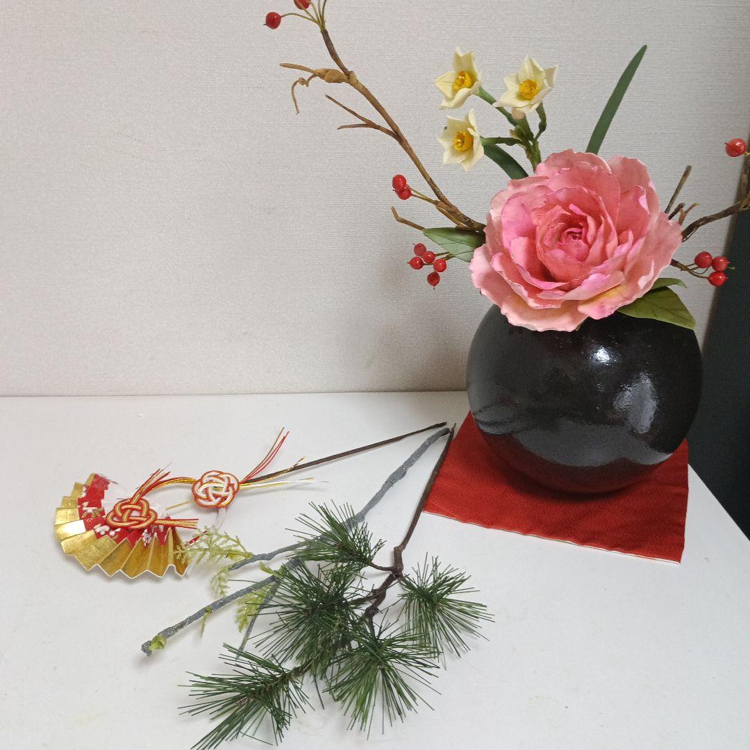 花器付きお正月アレンジメントお正月飾り　クレイフラワー　樹脂粘土