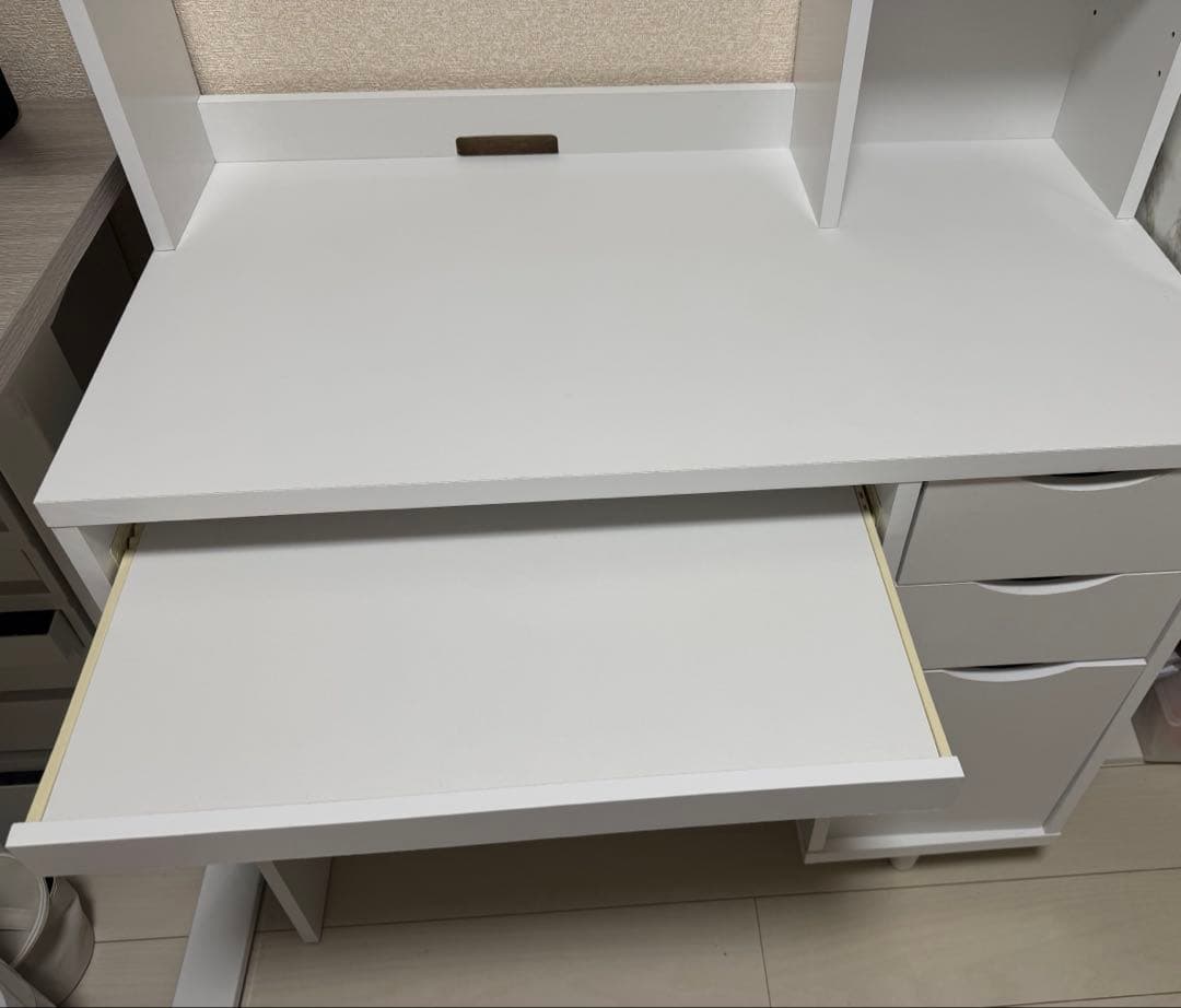 LOWYAホワイト パソコンデスク コンパクトデスク 組立済