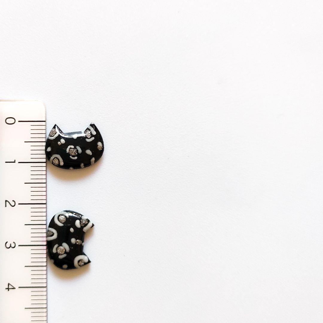 取引中　ブラックとレオパード柄のネコの一粒ピアス/イヤリング