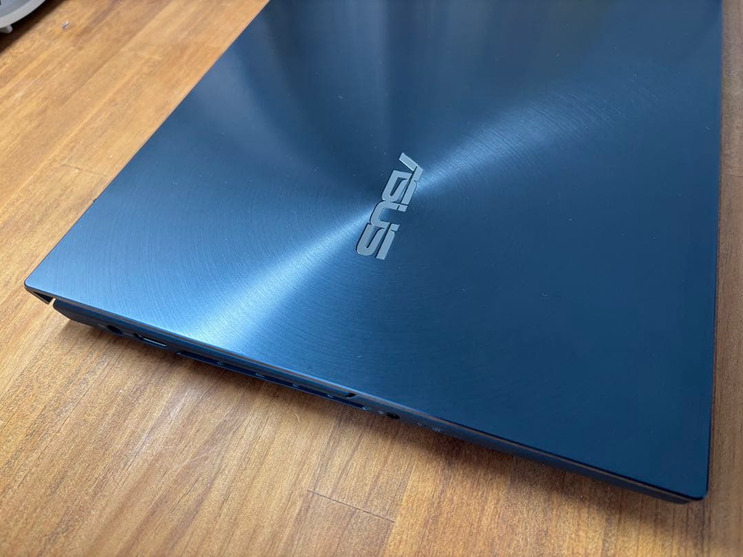 【限定値下げ】ASUS Zenbook Pro Duo 15 UX582HM