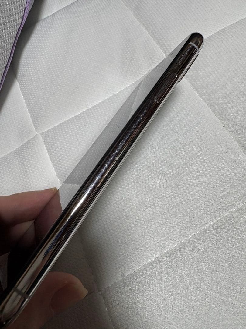 【バッテリー75%】 iPhone XS 256GB シルバー SIMフリ