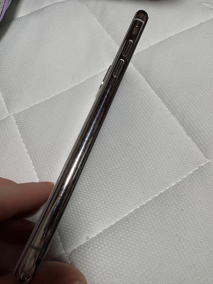 【バッテリー75%】 iPhone XS 256GB シルバー SIMフリ