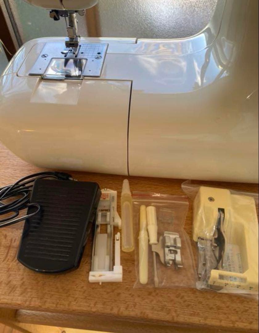 SINGER シンガー T6900 フットコントローラー付き