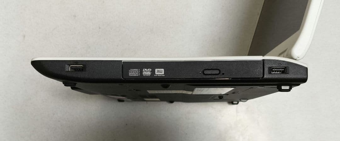 MLC-SSD　512GB搭載　NEC LaVie TG550　8GB RAM