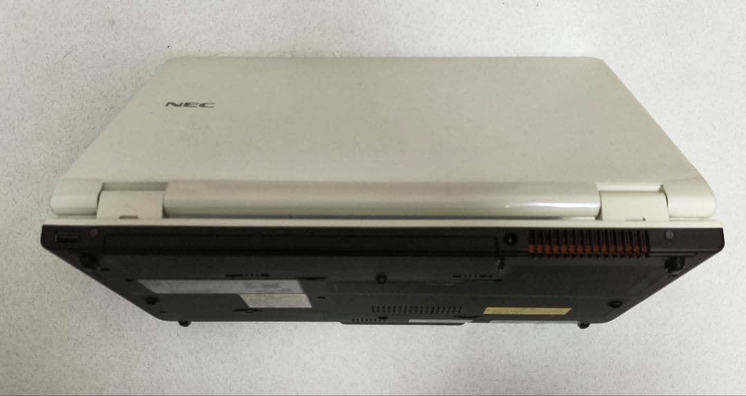 MLC-SSD　512GB搭載　NEC LaVie TG550　8GB RAM