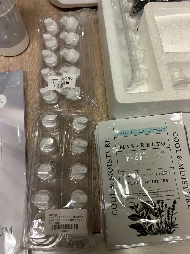 【希少出品】 MISIRELTO ホワイトニングスポットセラム 付属品たくさん