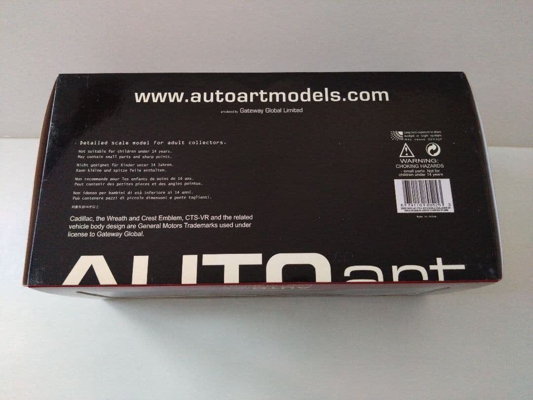 Cadillac ミニカー レーシングカー 1/18