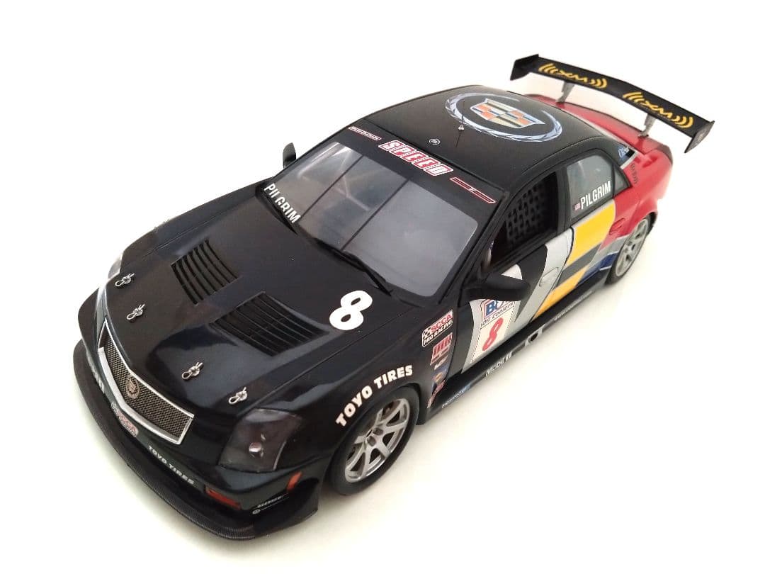 Cadillac ミニカー レーシングカー 1/18