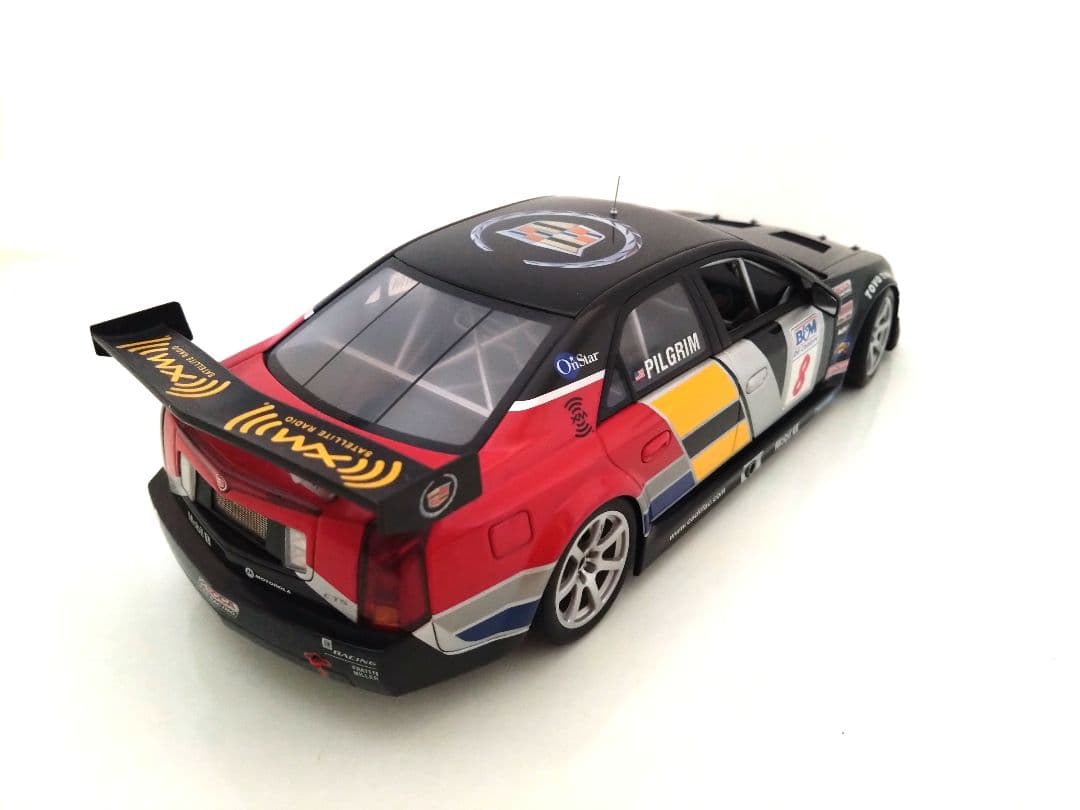 Cadillac ミニカー レーシングカー 1/18