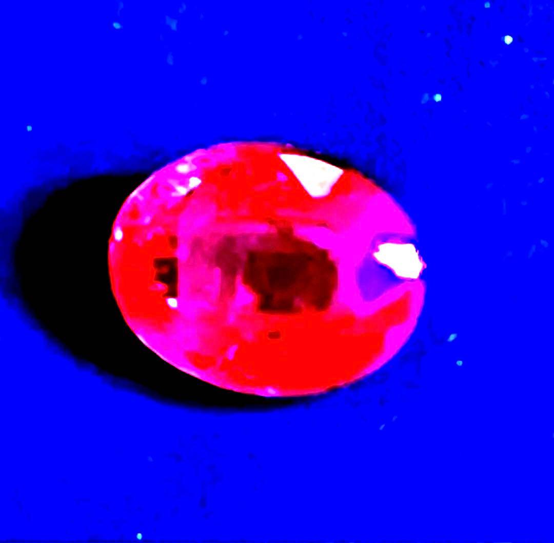 天然ミャンマー産可能性0.474ct長辺5mm真紅の煌き