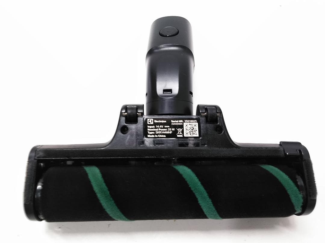 エレクトロラックス スティッククリーナー EFP71523 充電コード付き□