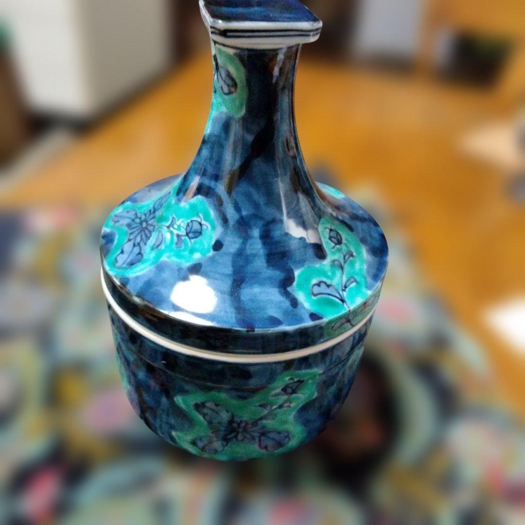 源右衛門窯造蓋付き容器青彩菊絵蓋物