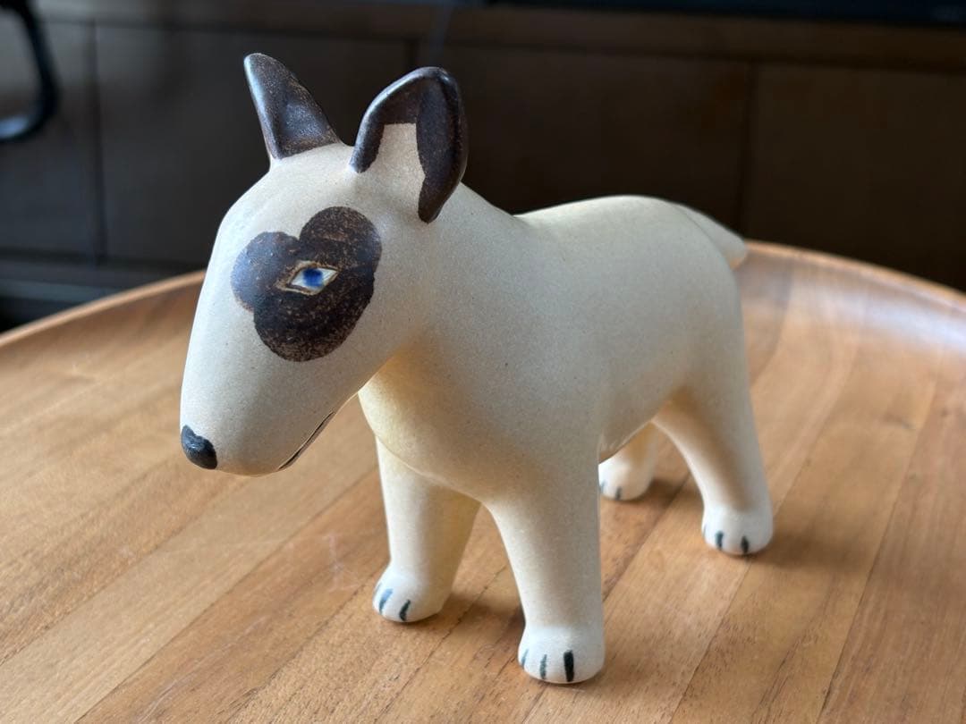 リサラーソン ケンネルブルテリア 左ブチ 北欧