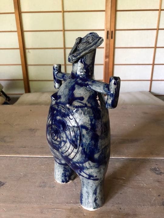 山の工房作品　青い埴輪
