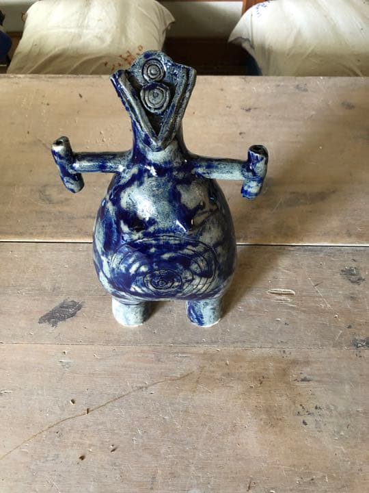 山の工房作品　青い埴輪