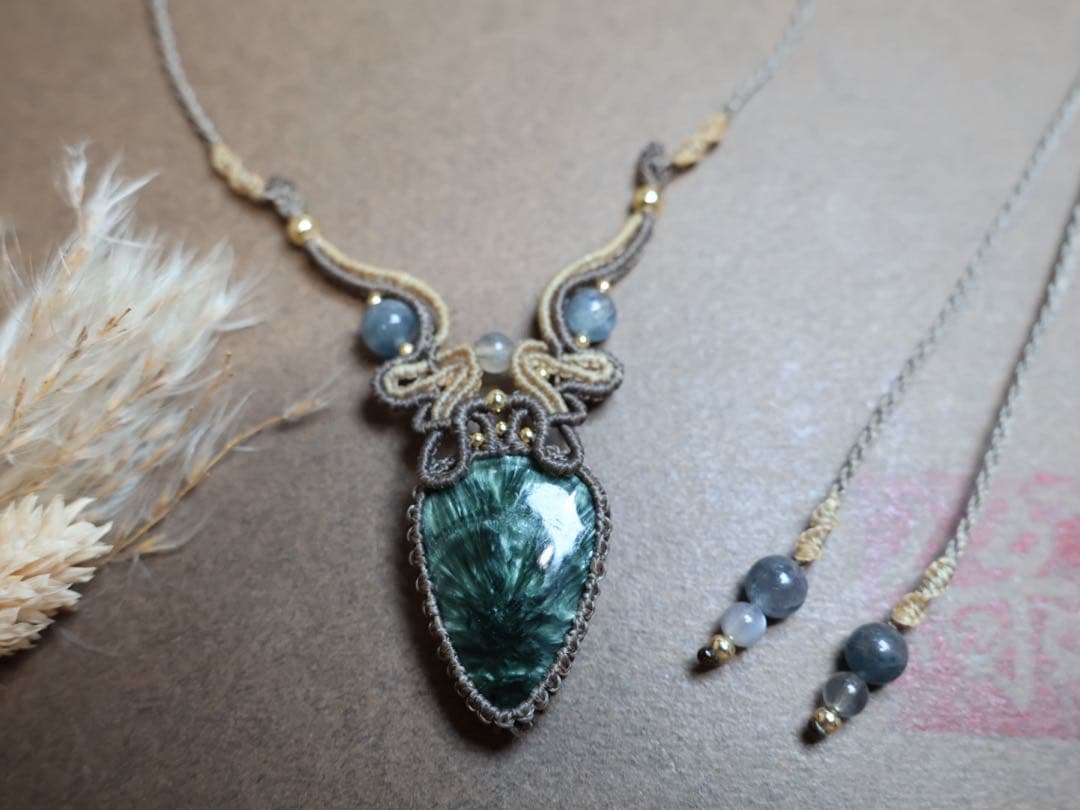 m*e様 セラフィナイト　マクラメ　ネックレス