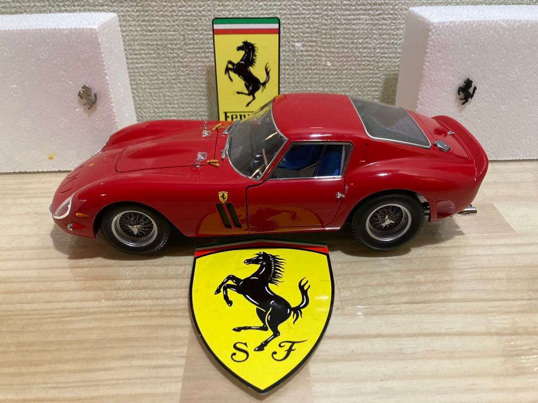 ミニカー FERRARI 250 GTO 1:18