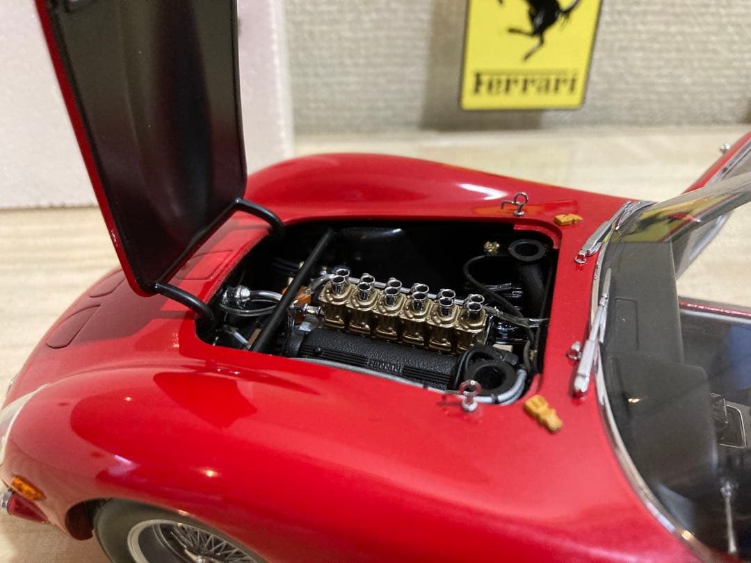 ミニカー FERRARI 250 GTO 1:18