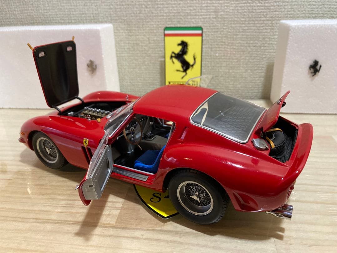 ミニカー FERRARI 250 GTO 1:18