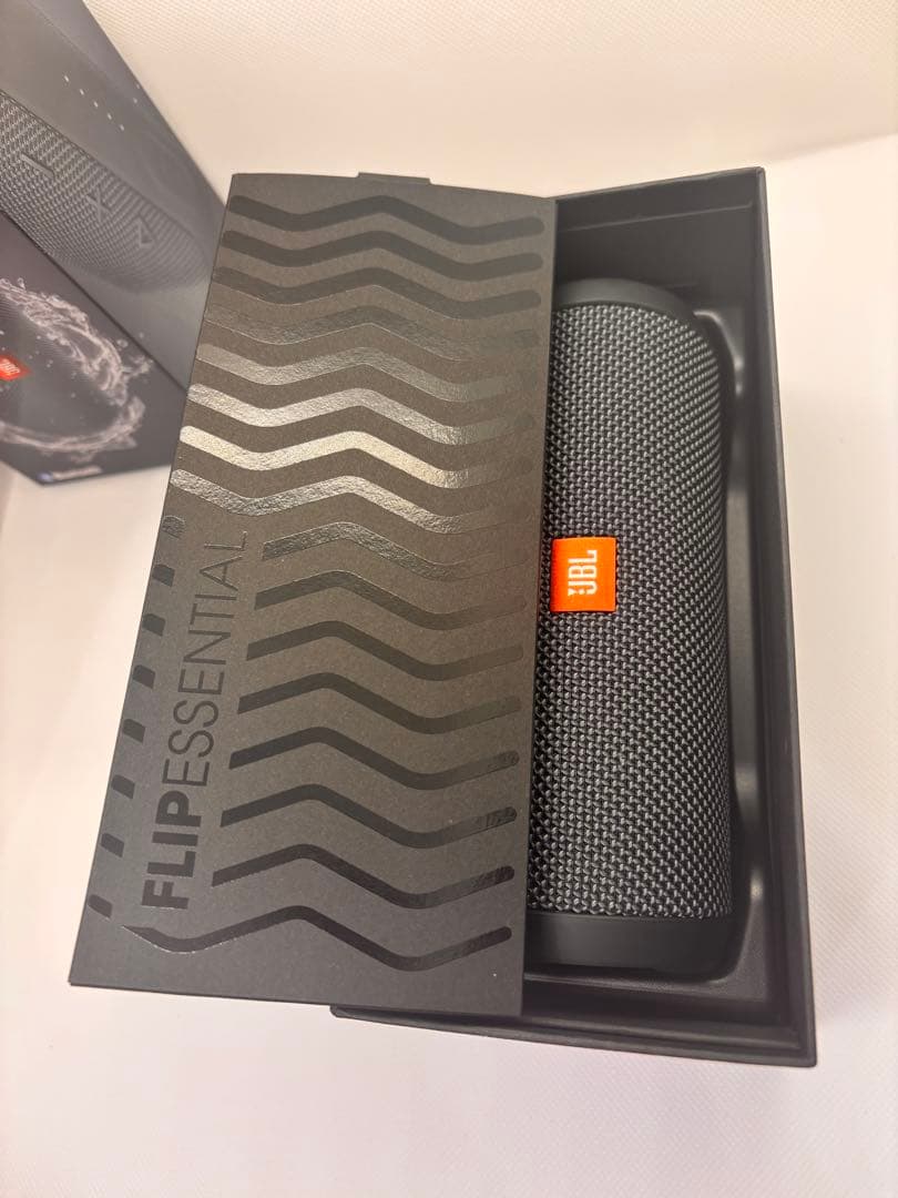 JBL　FLIP ESSENTIAL Bluetoothスピーカー