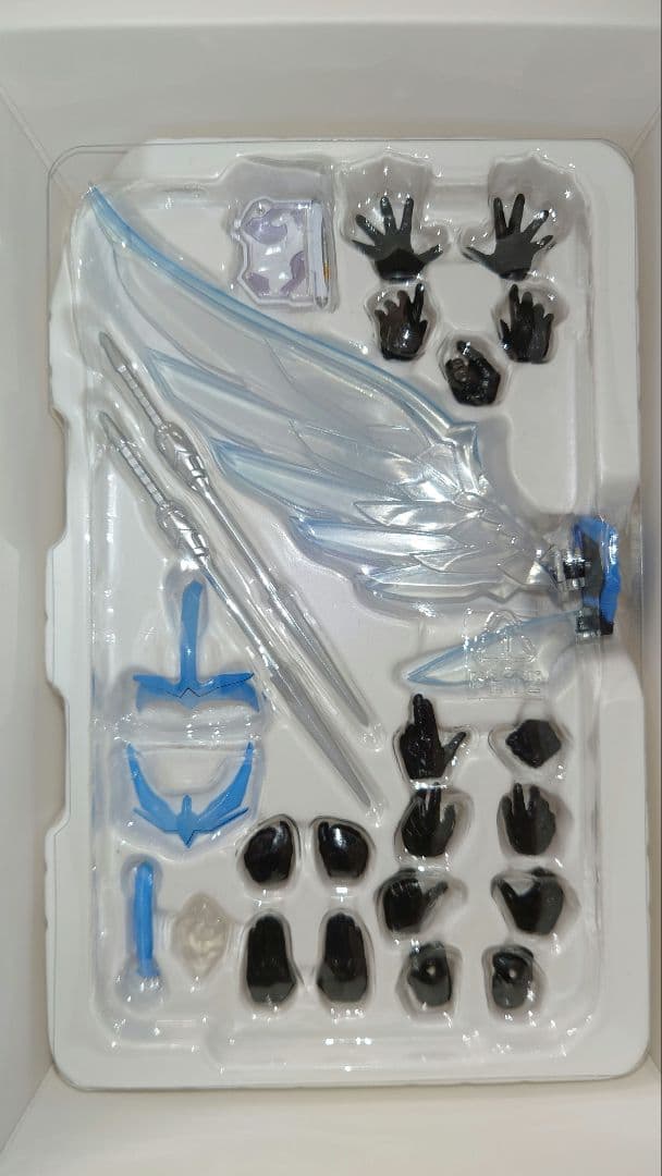 右手首折れ S.H.Figurarts 真骨頂製法 ウイングマン