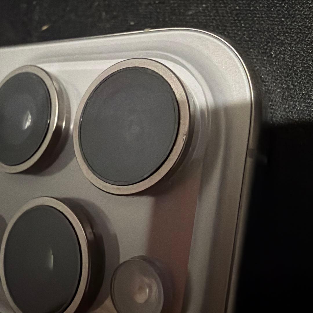 Apple iPhone 15 Pro 本体 256GB 美品