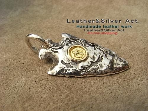 1点物　シルバー925、ゴールド　矢じりネックレス　インディアンジュエリー