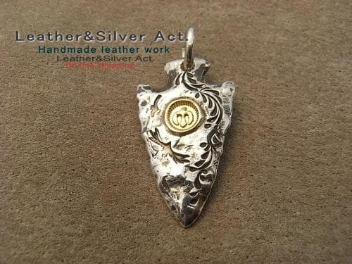 1点物　シルバー925、ゴールド　矢じりネックレス　インディアンジュエリー