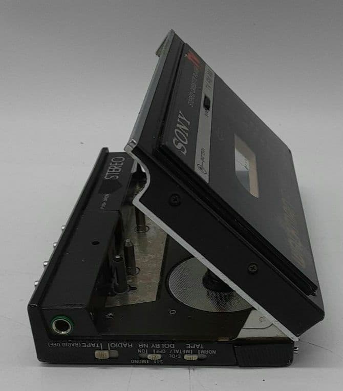 ★SONY ジャンク★ カセットウォークマン WM‐F30