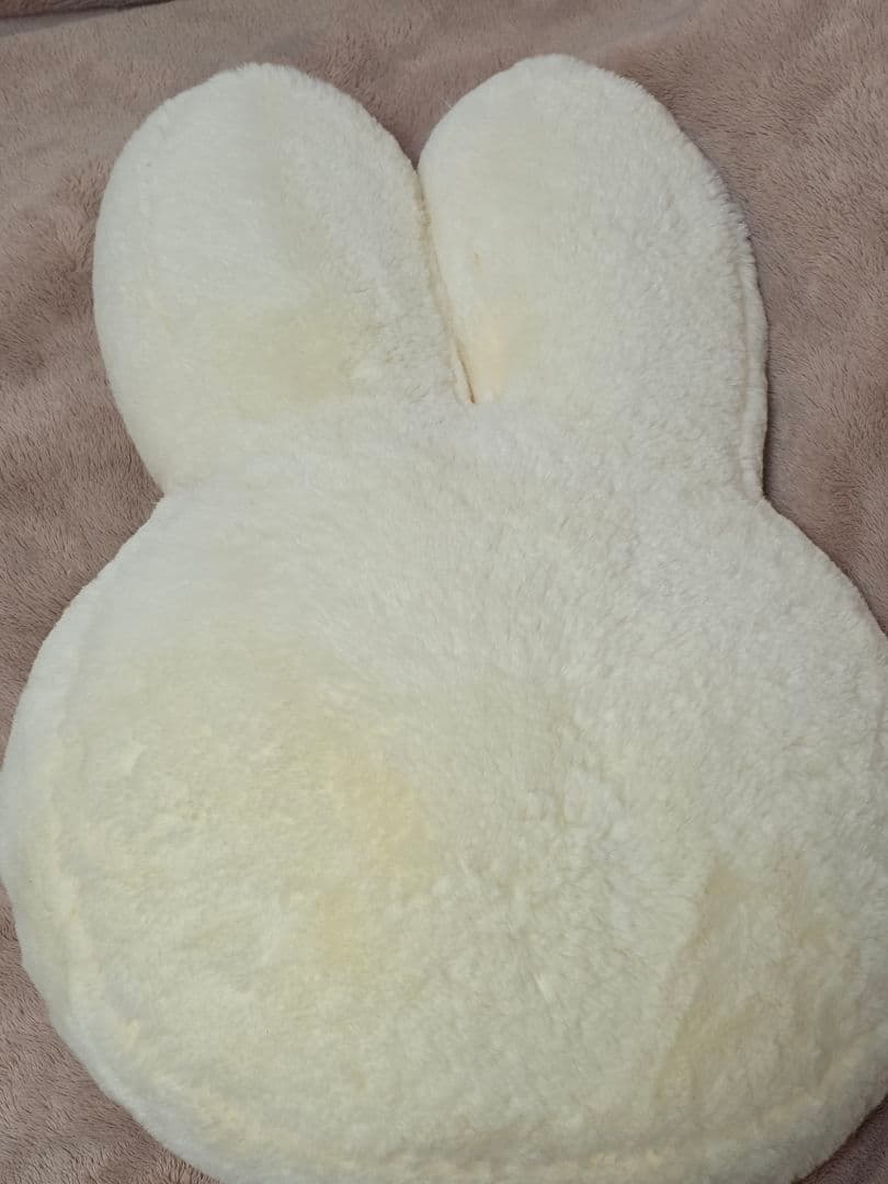 ミッフィー　studio CLIP　シルエットWALLミラー&フェイスクッション