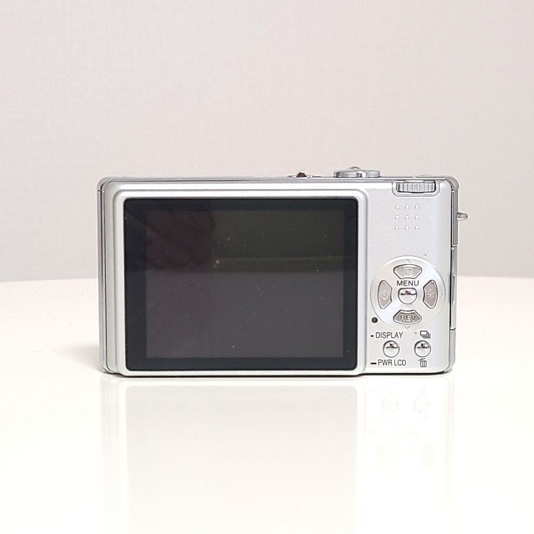 パナソニック　デジタルカメラ Lumix DMC-FX9　動作確認済み