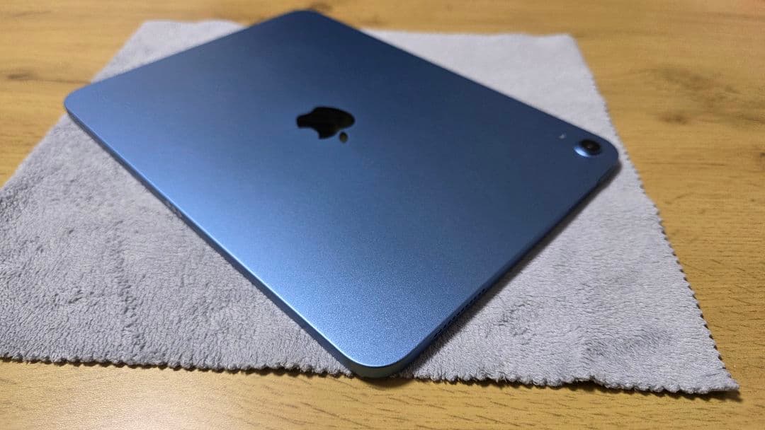 iPad A16 128GB Magic Keyboard Folio セット