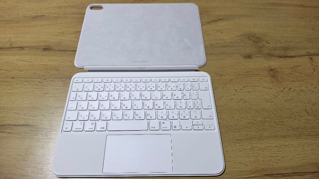 iPad A16 128GB Magic Keyboard Folio セット
