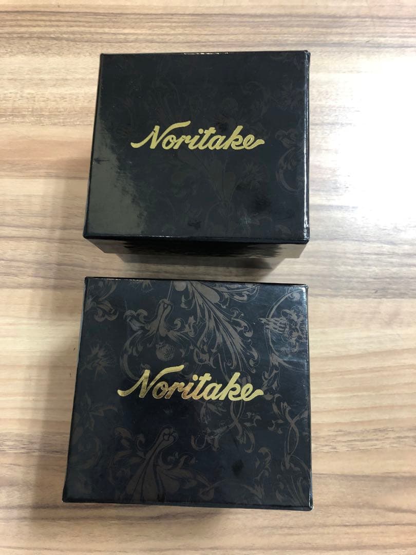 ノリタケ　Noritake ペアカップ　ボーンチャイナ　オーキッド　蘭　牡丹