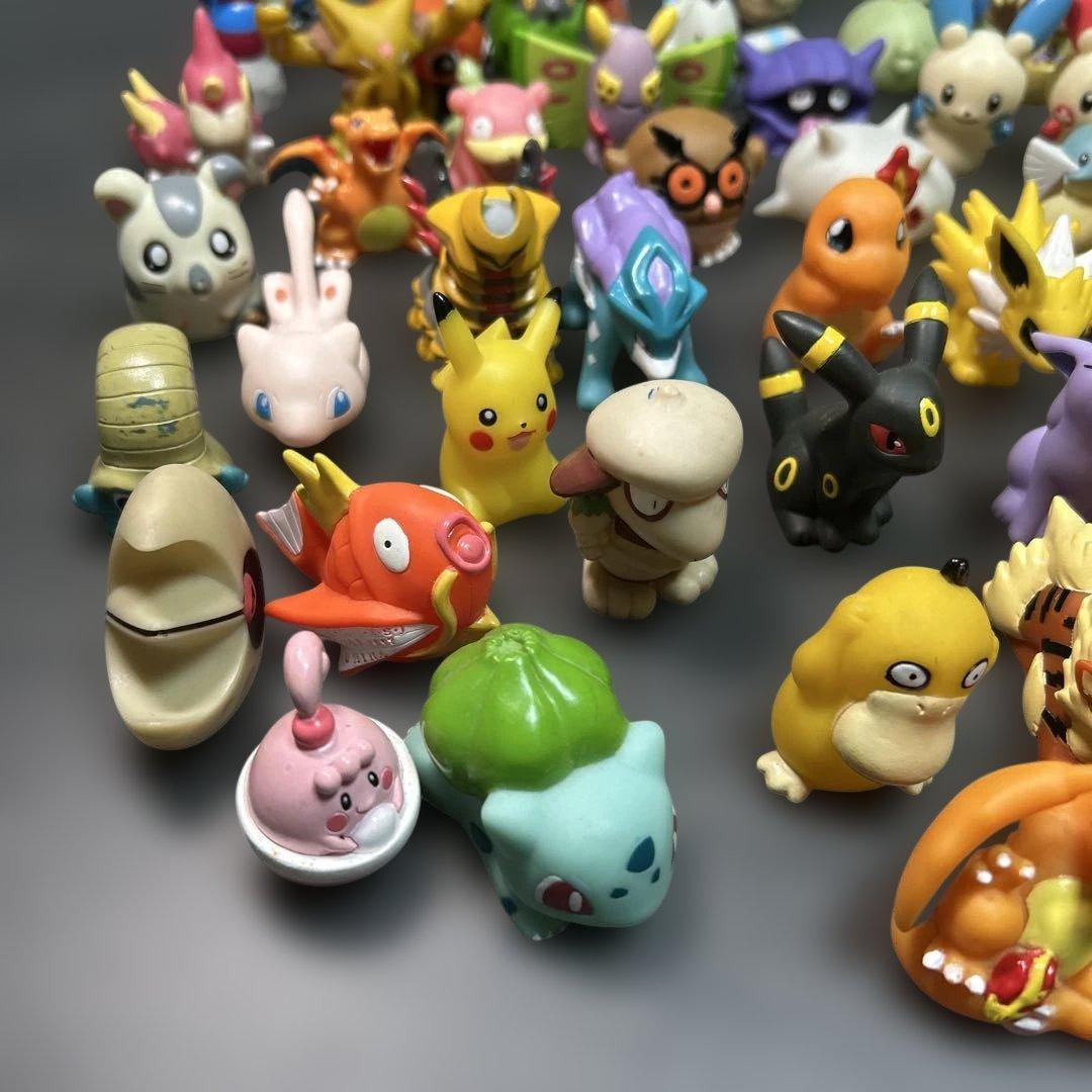 ポケモン　フィギュア　ソフビ　まとめ　59体　ブラッキー　リザードン　ピカチュウ