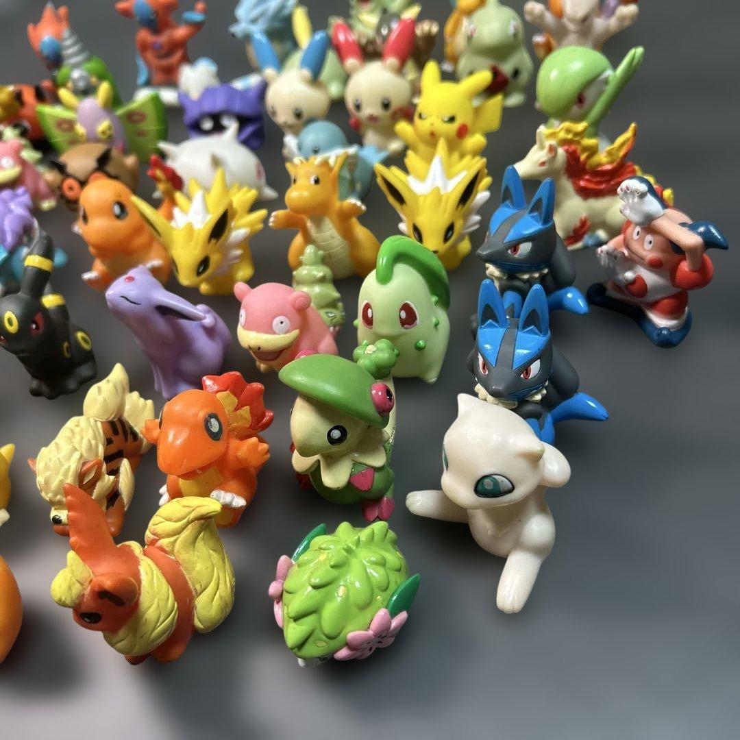 ポケモン　フィギュア　ソフビ　まとめ　59体　ブラッキー　リザードン　ピカチュウ
