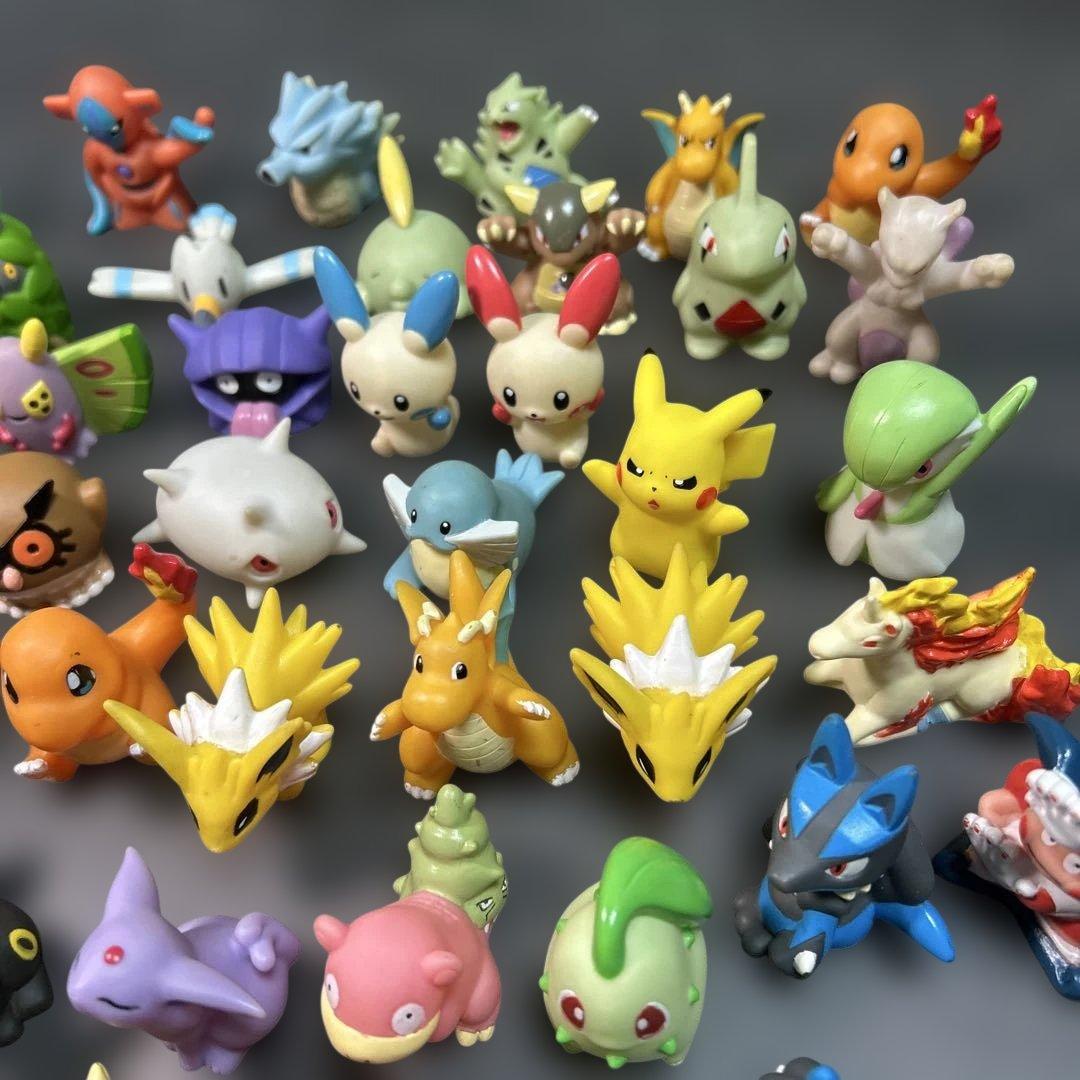 ポケモン　フィギュア　ソフビ　まとめ　59体　ブラッキー　リザードン　ピカチュウ