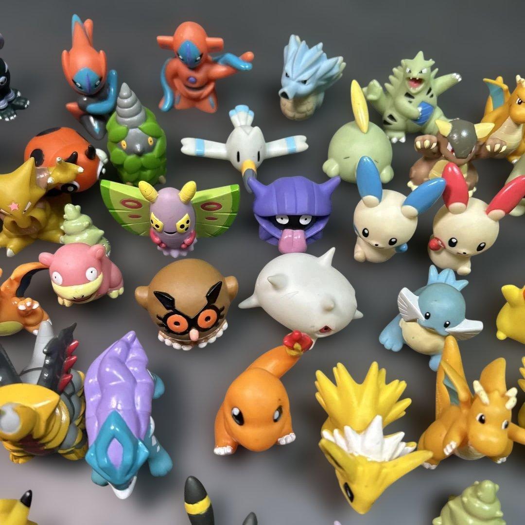 ポケモン　フィギュア　ソフビ　まとめ　59体　ブラッキー　リザードン　ピカチュウ