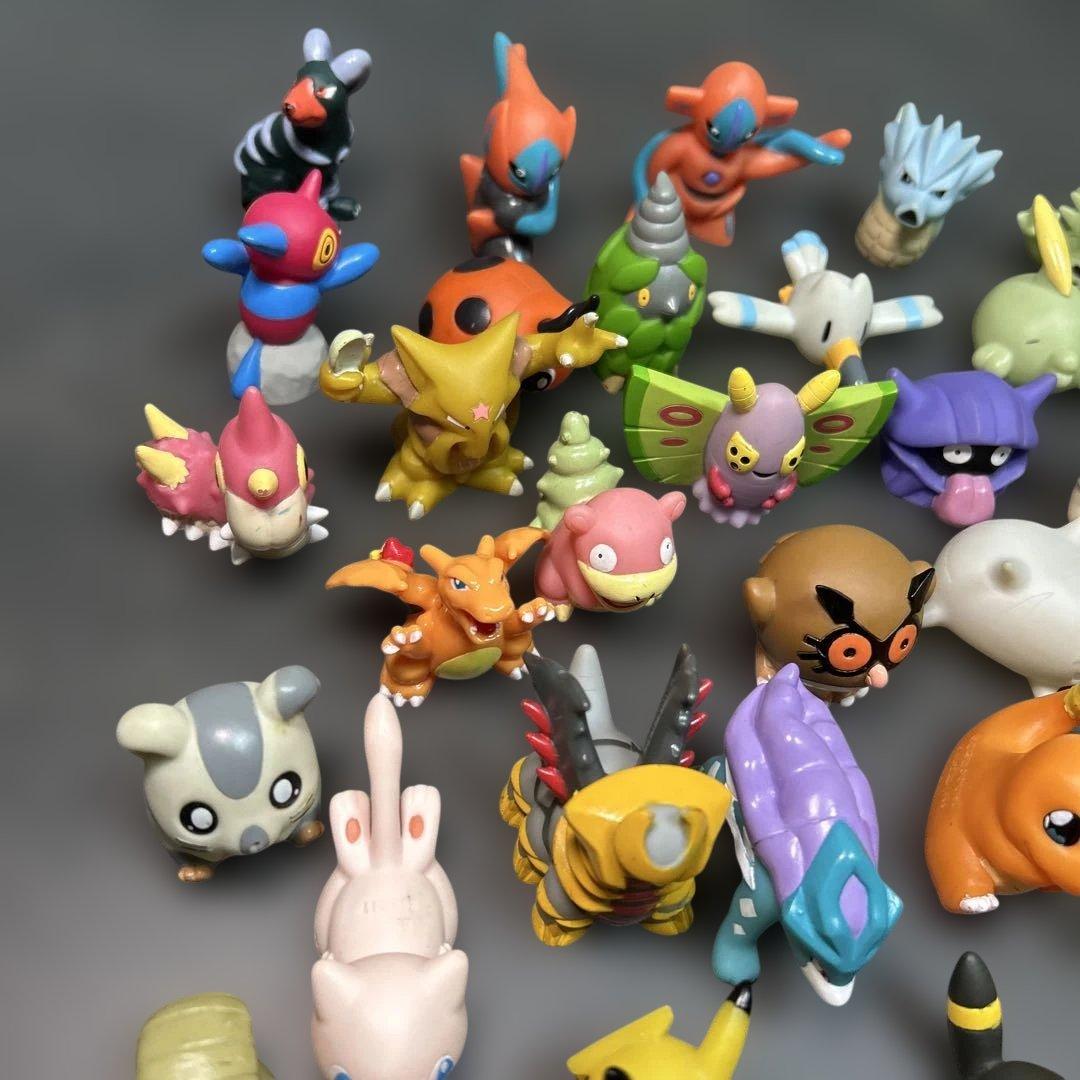 ポケモン　フィギュア　ソフビ　まとめ　59体　ブラッキー　リザードン　ピカチュウ