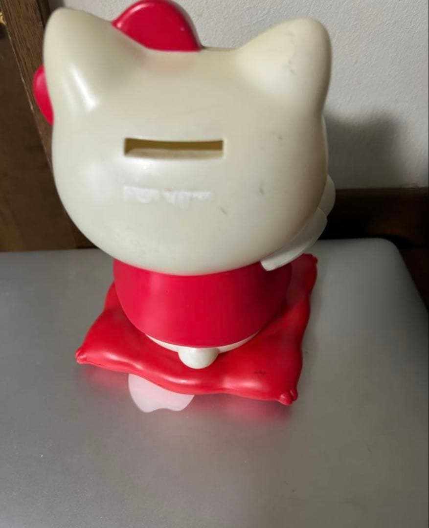 キティ　招き猫貯金箱　レトロ