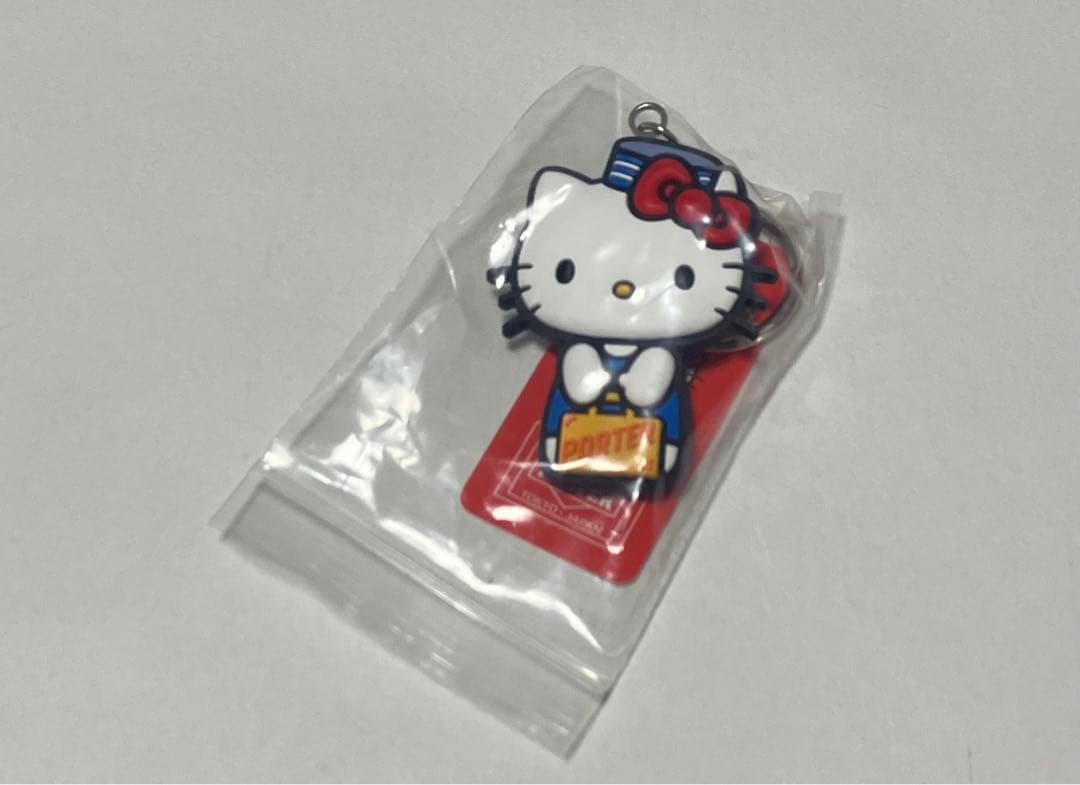 キーホルダー・アクリルキーホルダー HELLO KITTY x PORTER KEY CHARM
