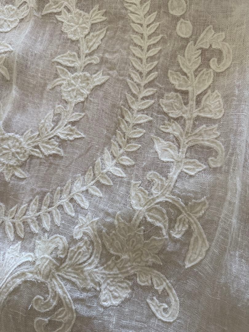 フランスブランドMaison de mondリネン刺繍のカーテン白