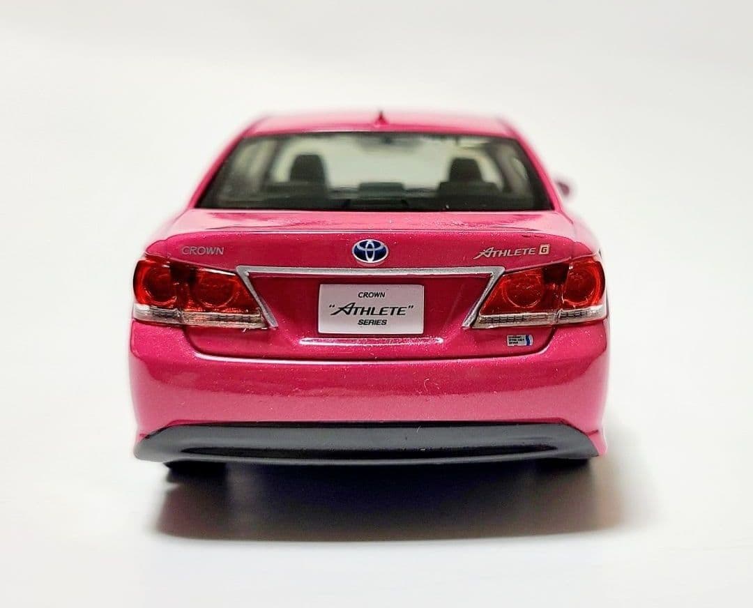 トヨタ 210系クラウンアスリートG ピンク カラーサンプル